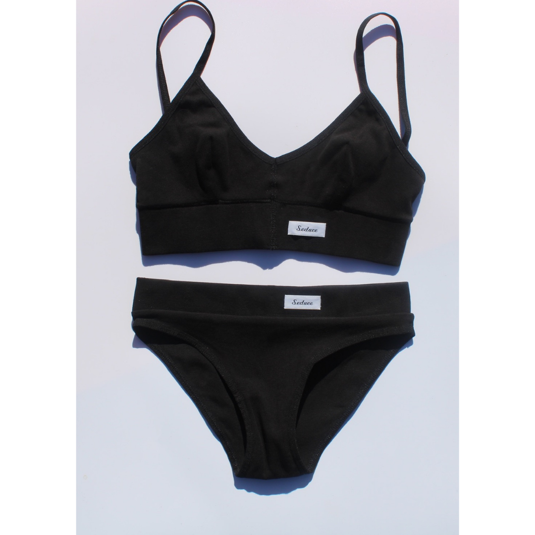 BRALET E ZEZ V-Qafa & SHKURTIMA BIKINI