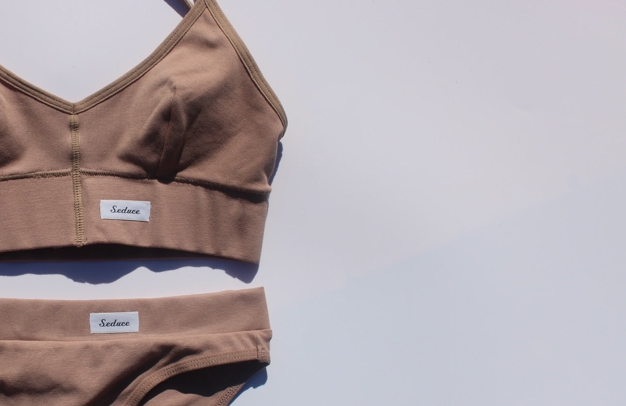 PESHKA NEUTRALE V-Qafa & SHKURTIMA BIKINI