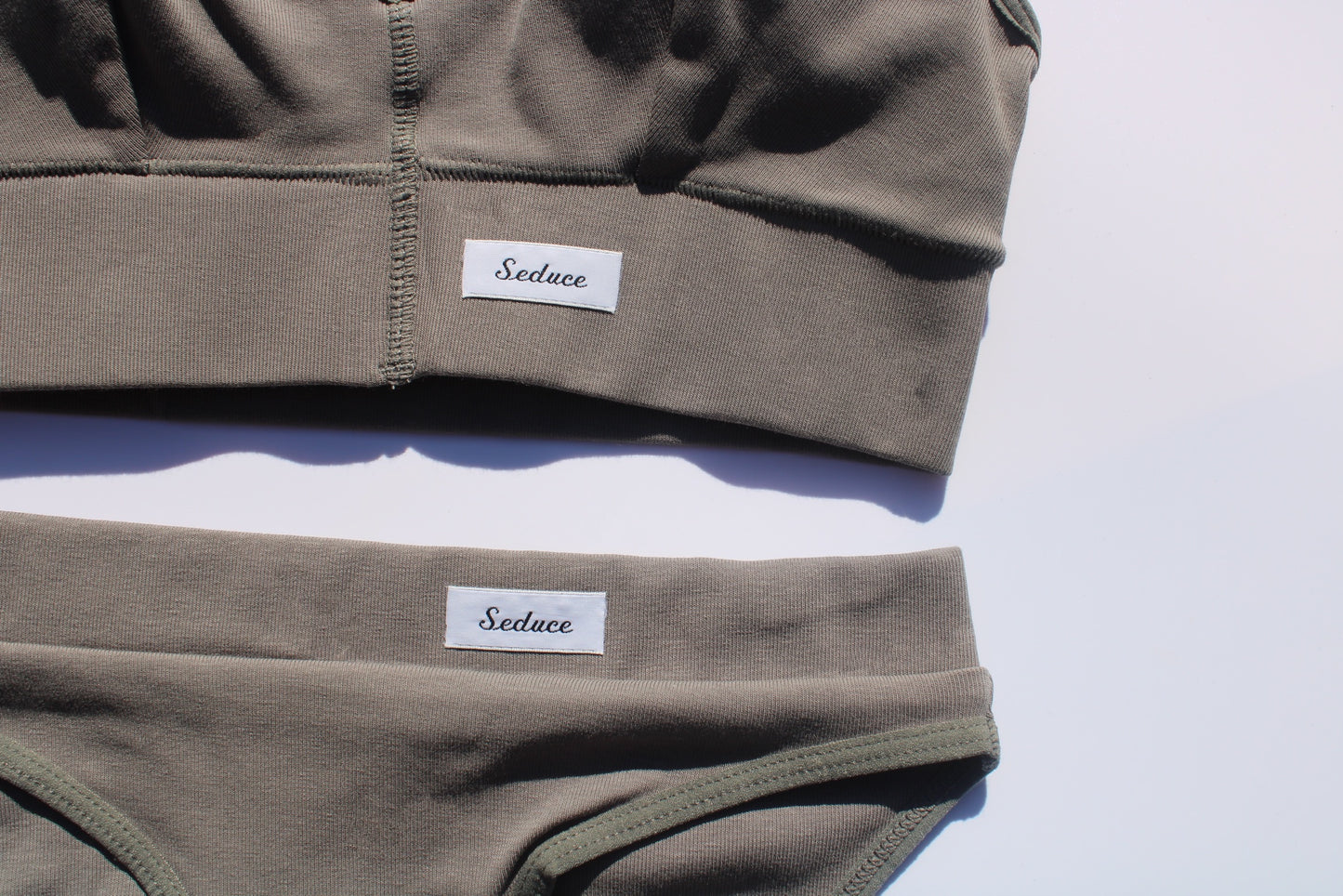 SHKURTIMI G-GRI KHAKI GRI & SHKURTIMET BIKINI