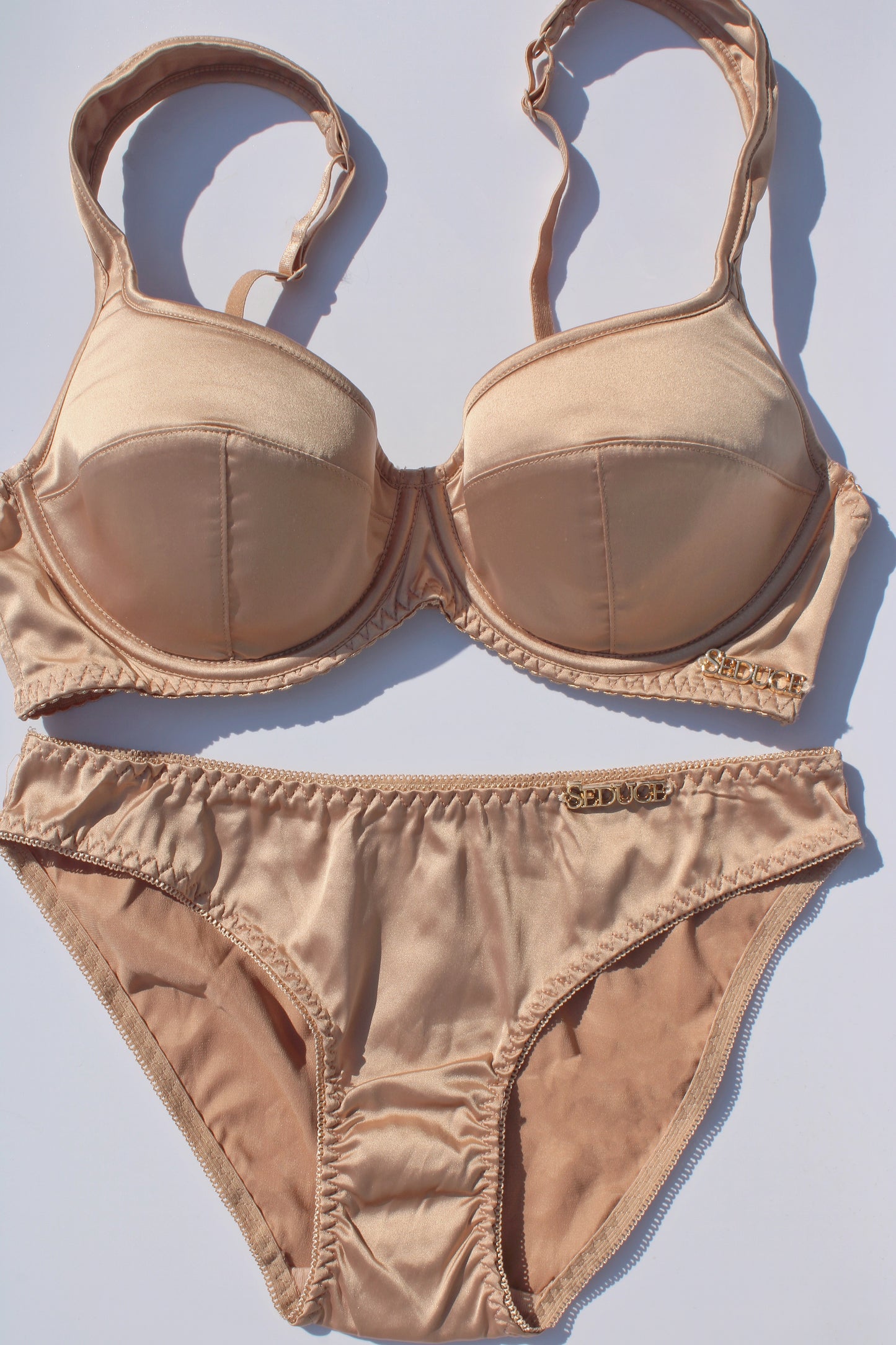 BRAQONI I BALKONIT SATIN NUDE